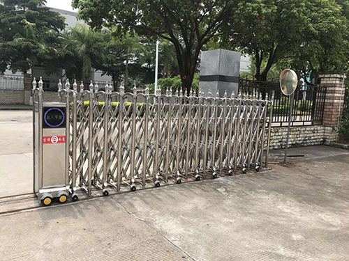 東莞伸縮門的連接管連接結(jié)構(gòu)如何安排？